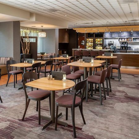 Courtyard By Marriott Portland Airport Hotell Exteriör bild