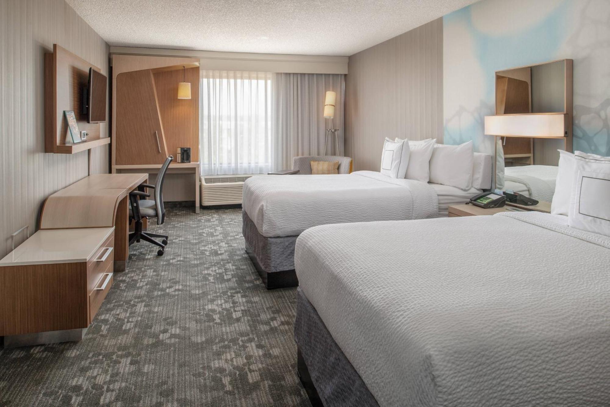 Courtyard By Marriott Portland Airport Hotell Exteriör bild